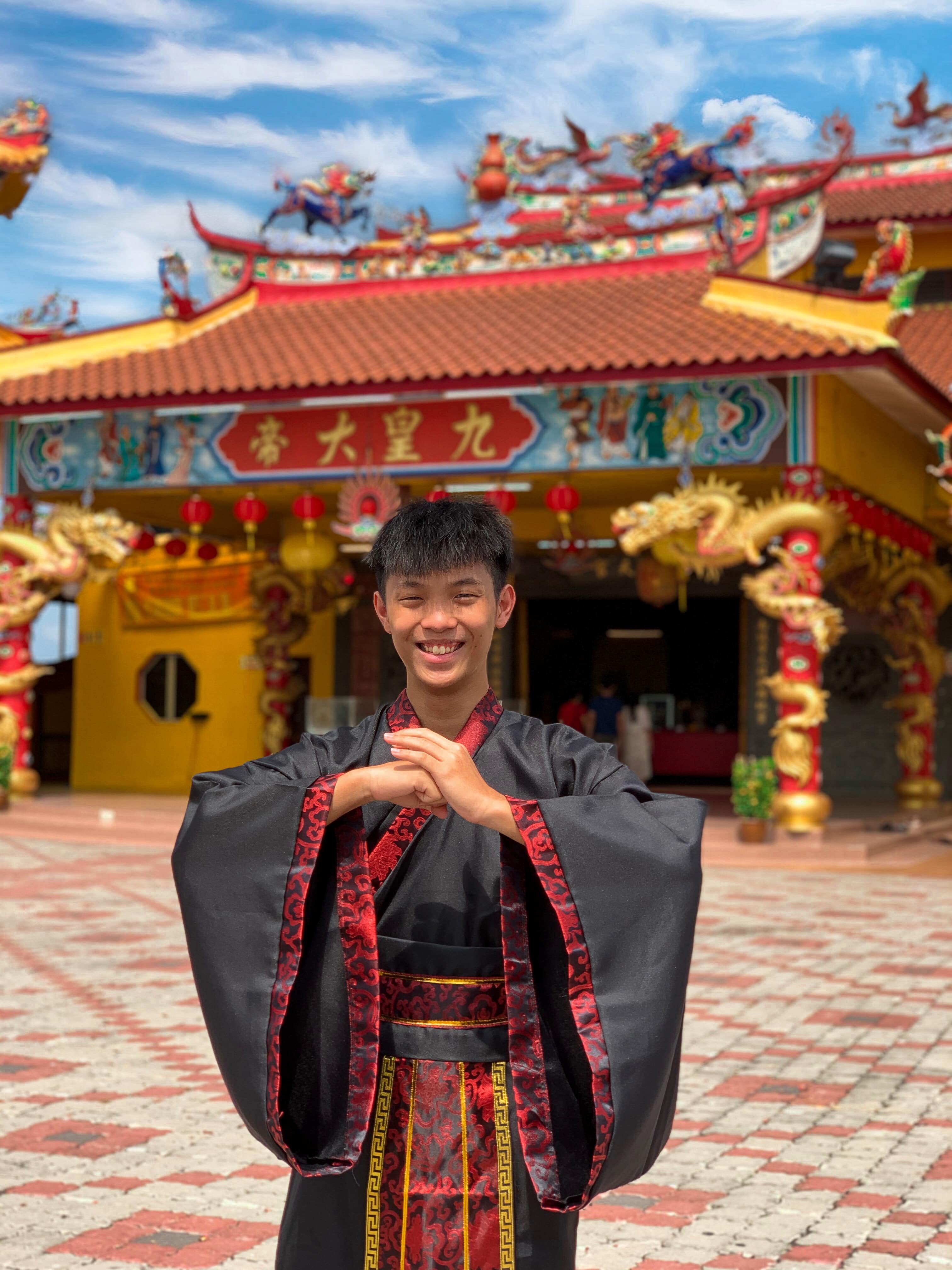 TAM BENYANG 谭秉阳